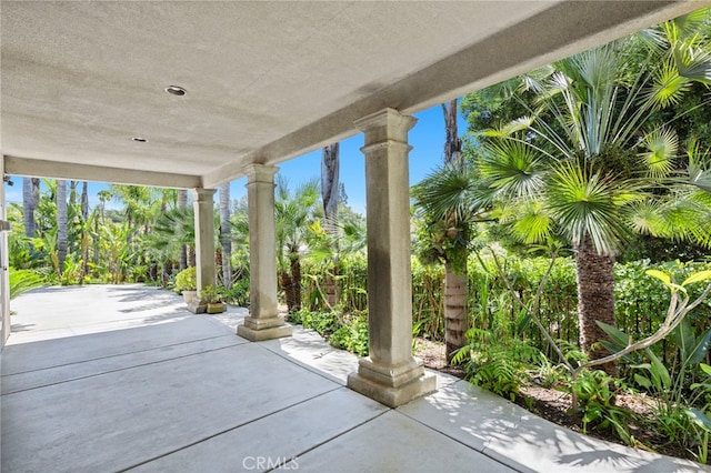210 N Stage Coach Ln, Fallbrook, CA 92028 - view of patio / terrace
