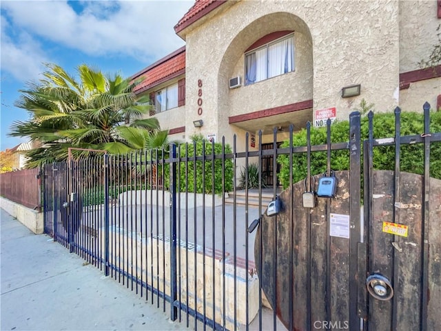 8800 Cedros Ave Unit 209, Panorama City, CA 91402 - view of gate