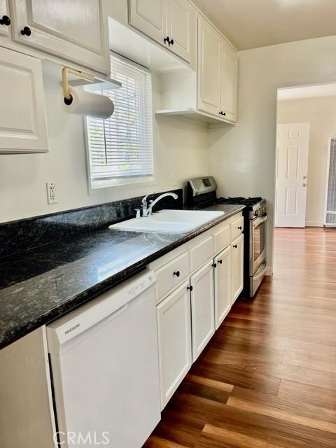 430 W 19th St, San Pedro, CA 90731 - photo 11