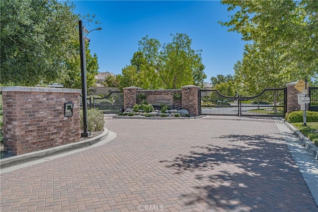 22348 Driftwood Ct, Saugus, CA 91350 - view of gate