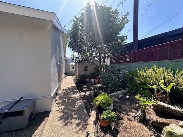 22709 Elm Ave, Torrance, CA 90505 - view of yard