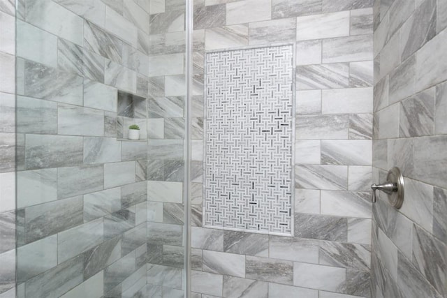 2535 Jefferson St Unit 10, Carlsbad, CA 92008 - bathroom featuring a tile shower