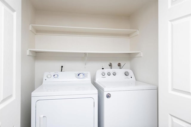 2535 Jefferson St Unit 10, Carlsbad, CA 92008 - laundry room featuring independent washer and dryer
