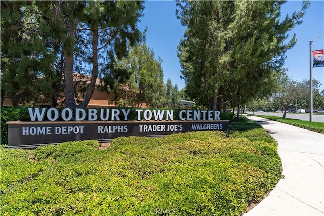 320 Bronze, Irvine, CA 92618 - view of community sign