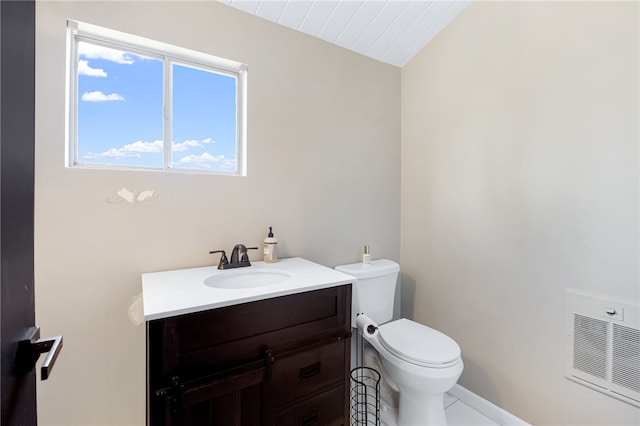 942 University Ave, Burbank, CA 91504 - bathroom with vanity and lofted ceiling