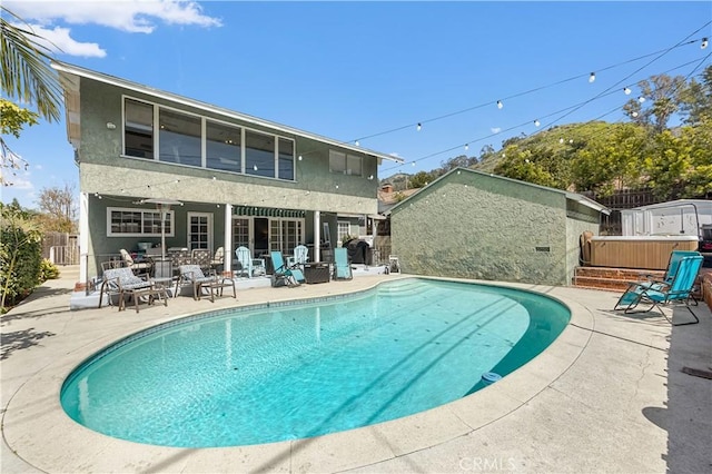942 University Ave, Burbank, CA 91504 - swimming pool featuring a patio area and a fenced backyard