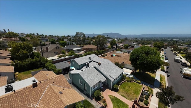 942 University Ave, Burbank, CA 91504 - aerial view of residential area featuring a mountainous background