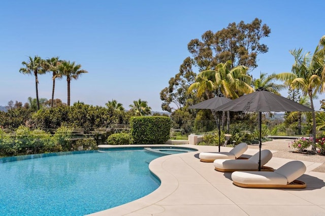 7888 Muirfield Way, Rancho Santa Fe, CA 92067 - outdoor pool featuring a patio area
