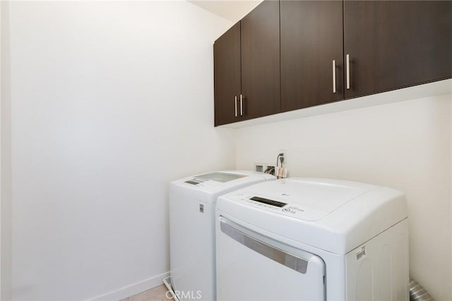 16 Agave, Lake Forest, CA 92630 - laundry area with cabinet space and independent washer and dryer
