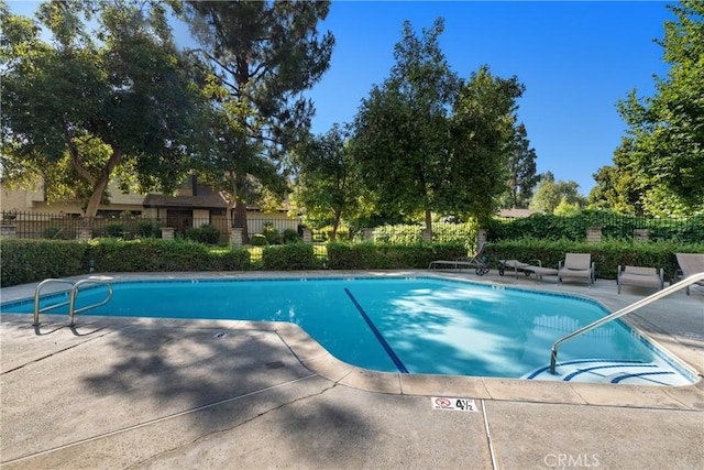 779 Via Sierra Nevada, Riverside, CA 92507 - community pool with a patio area