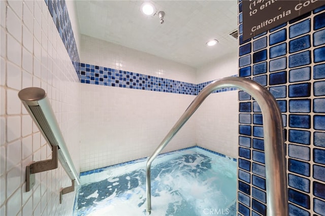 564 N Bellflower Blvd Unit 105, Long Beach, CA 90814 - view of swimming pool