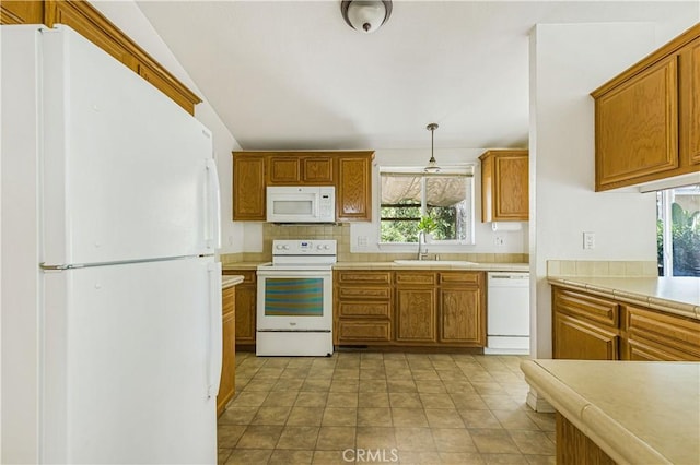 811 Cypress Dr, Vista, CA 92084 - photo 21