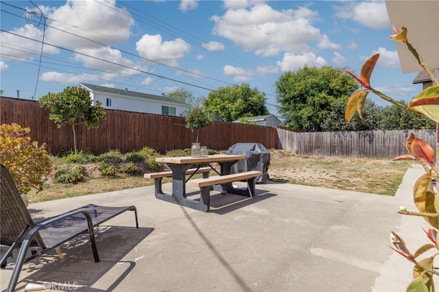 131 Gemini St, Lompoc, CA 93436 - fenced backyard with outdoor dining area, a patio, and area for grilling