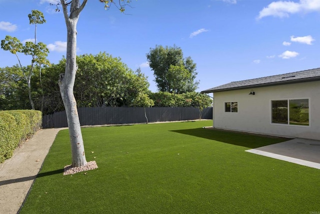 6863 Tanglewood Rd, San Diego, CA 92111 - fenced backyard featuring a patio area