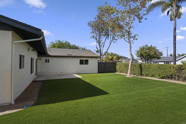 6863 Tanglewood Rd, San Diego, CA 92111 - fenced yard with a patio area