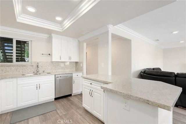 3034 Via Vis Unit A, Laguna Woods, CA 92637 - kitchen with dishwasher, crown molding, light wood-style flooring, backsplash, and open floor plan