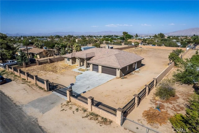 9121 6th Ave, Hesperia, CA 92345 - view of subject property featuring a mountain backdrop