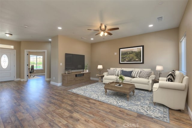 1910 Crandall Way, Paradise, CA 95969 - living area featuring a ceiling fan, wood finished floors, and recessed lighting