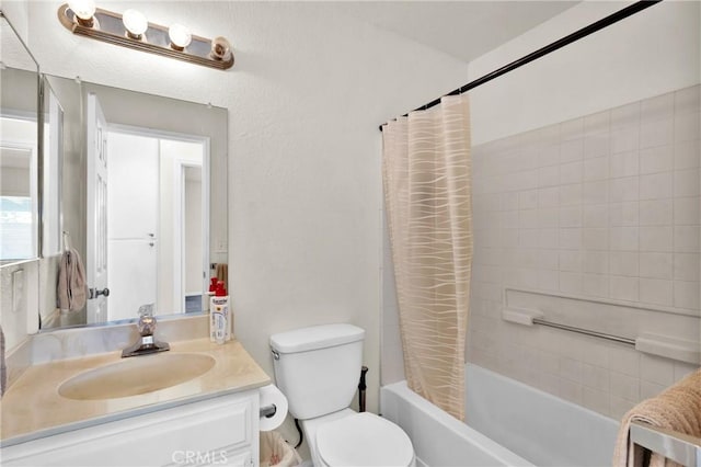 444 Westminister Dr, San Jacinto, CA 92583 - full bath with vanity and shower / bath combination with curtain