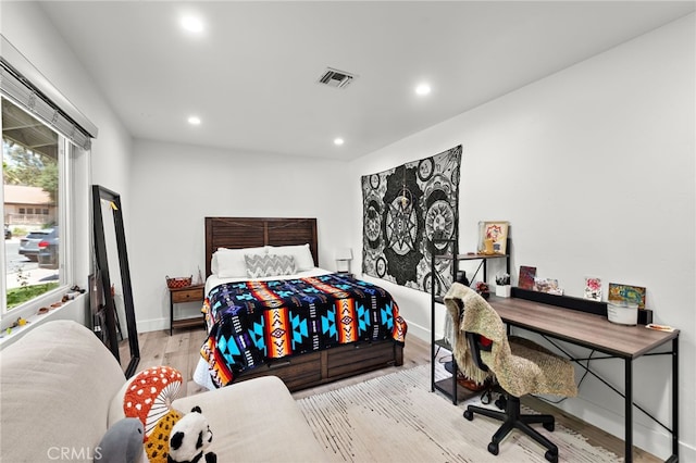 28536 Paseo Diana, San Juan Capistrano, CA 92675 - bedroom with wood finished floors and recessed lighting