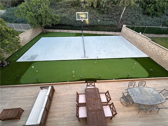 27448 Bridgewater Dr, Valencia, CA 91354 - view of sport court