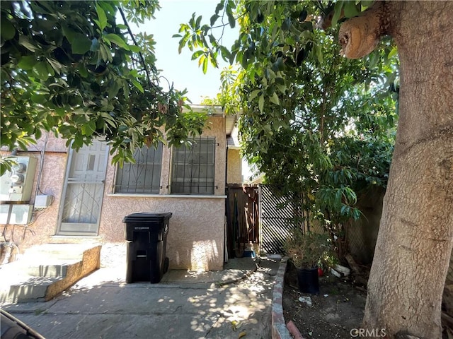 1248 Rolland Curtis Pl, Los Angeles, CA 90037 - view of gate