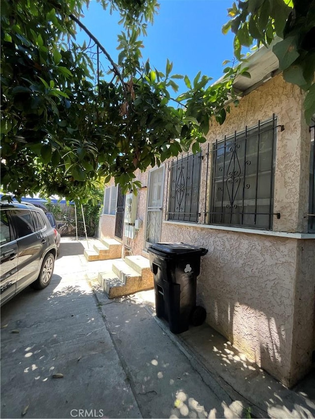 1248 Rolland Curtis Pl, Los Angeles, CA 90037 - view of patio / terrace