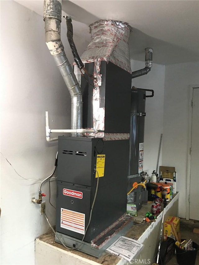 18065 Dorsey Way, Fontana, CA 92335 - utilities with secured water heater