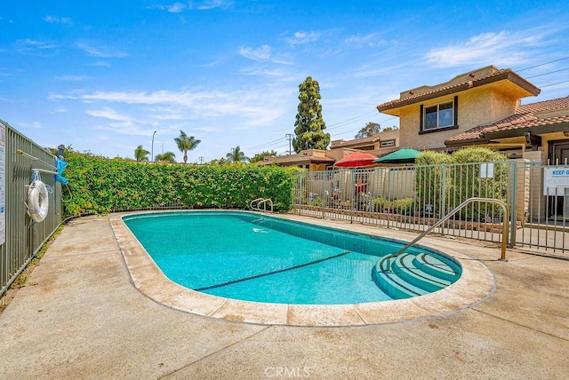 9866 Lido Way Unit 20, Cypress, CA 90630 - view of pool