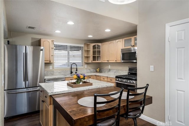 24822 Fire Falls Dr, Murrieta, CA 92562 - photo 4