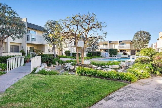 1200 Opal St Unit 7, Redondo Beach, CA 90277 - view of property's community with a yard and a residential view