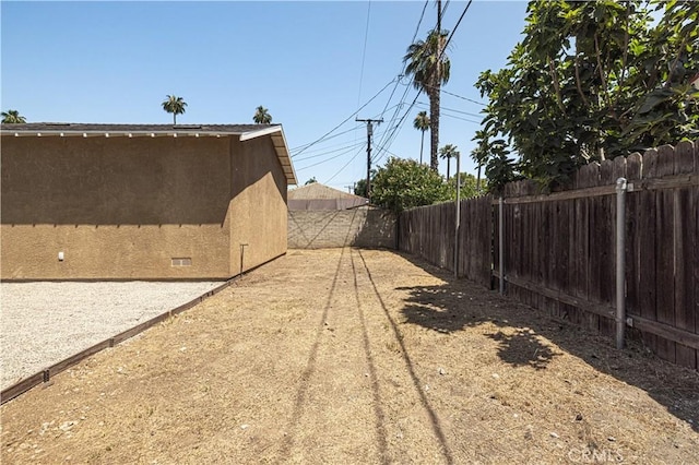 4158 Larchwood Pl, Riverside, CA 92506 - view of fenced backyard