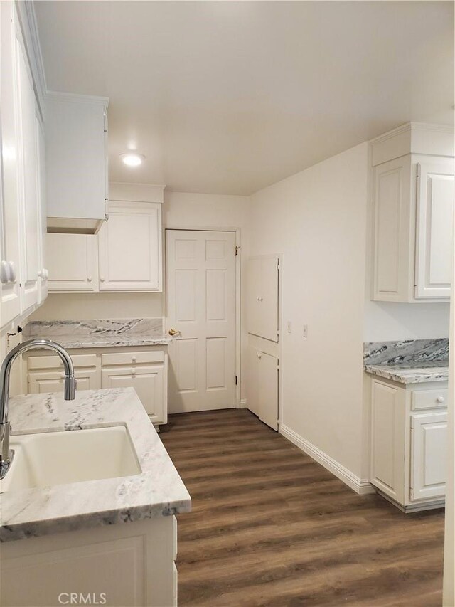 4020 Clarinda Dr, Tarzana, CA 91356 - photo 40
