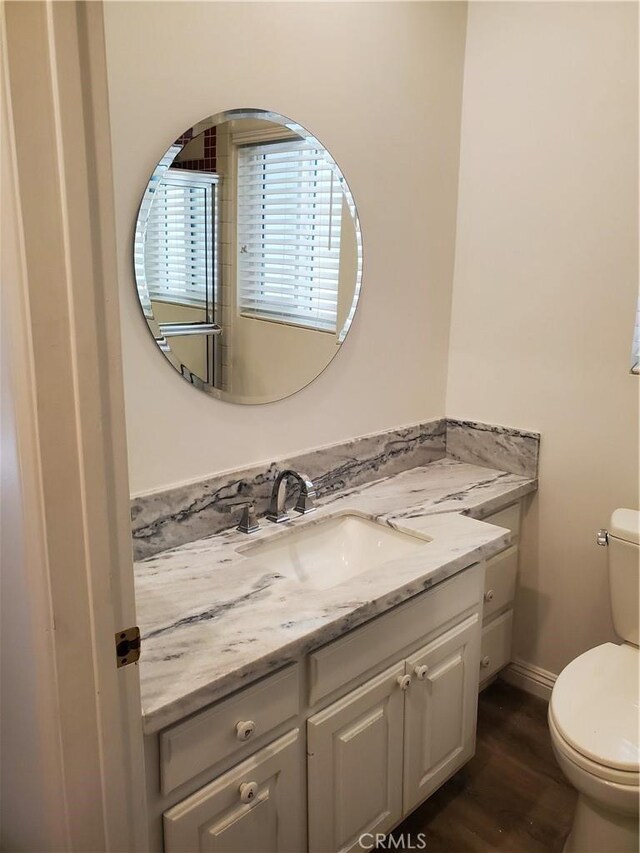 4020 Clarinda Dr, Tarzana, CA 91356 - photo 18