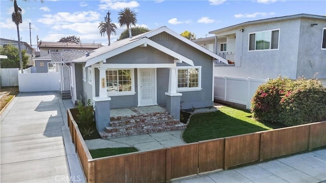 765 Loma Ave Unit 769, Long Beach, CA 90804 - bungalow-style house featuring a porch