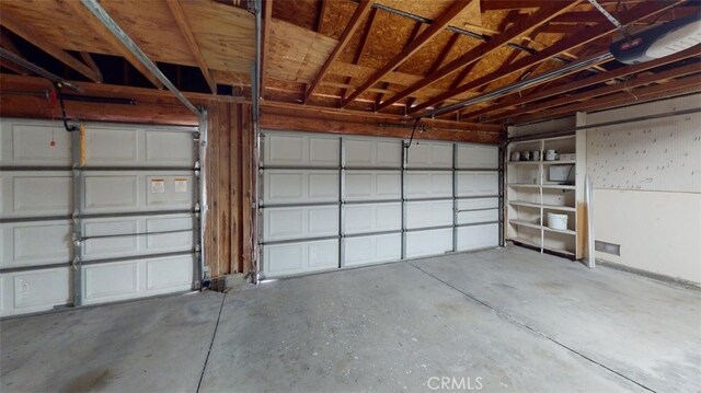 12429 Pocono Pl, Apple Valley, CA 92308 - garage with a garage door opener