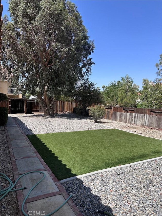 12429 Pocono Pl, Apple Valley, CA 92308 - view of fenced backyard