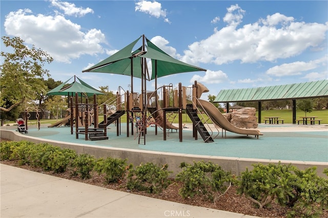 44 Seton Rd, Irvine, CA 92612 - view of communal playground