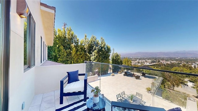 12480 Viewcrest Rd, Studio City, CA 91604 - balcony with a mountain view