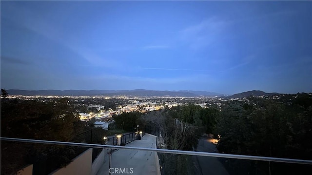 12480 Viewcrest Rd, Studio City, CA 91604 - view of mountain backdrop