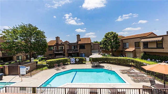 3069 Brea Blvd Unit 10, Fullerton, CA 92835 - community pool featuring a patio and a residential view