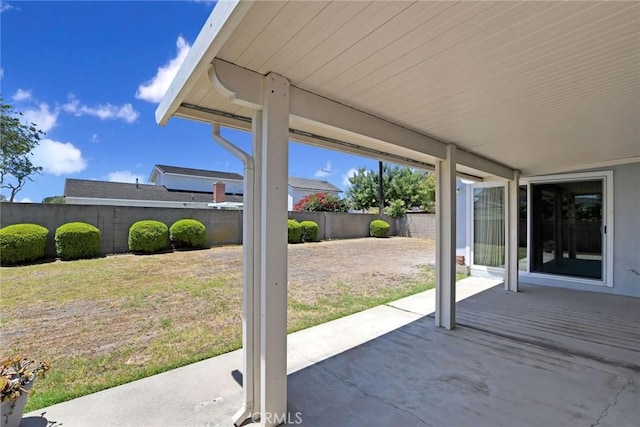 9452 El Valle Ave, Fountain Valley, CA 92708 - fenced backyard with a patio area