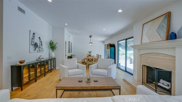 22914 Gershwin Dr, Woodland Hills, CA 91364 - photo 6
