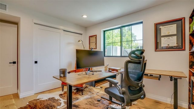 22914 Gershwin Dr, Woodland Hills, CA 91364 - photo 37