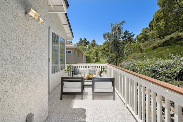9 Cranwell, Aliso Viejo, CA 92656 - balcony with an outdoor hangout area