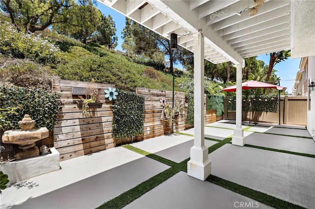 9 Cranwell, Aliso Viejo, CA 92656 - fenced backyard with a patio