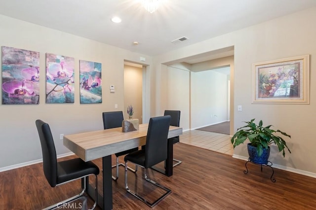 7704 Couples Way, Hemet, CA 92545 - dining area featuring wood finished floors and recessed lighting