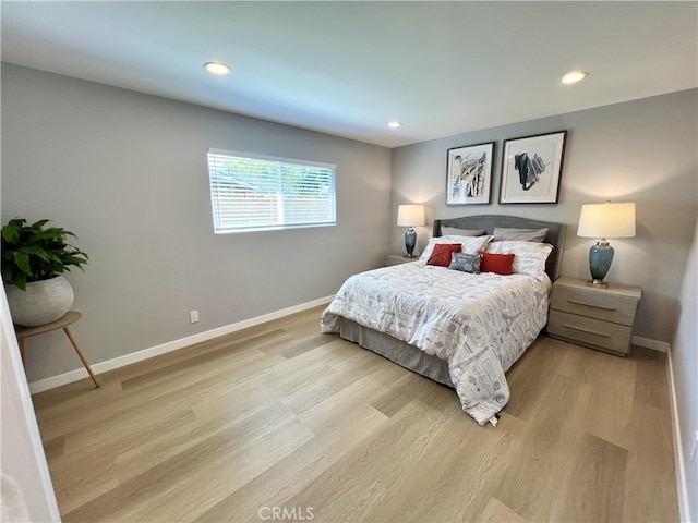 1626 S Pacific Ave, Santa Ana, CA 92704 - bedroom featuring light wood-style floors and recessed lighting