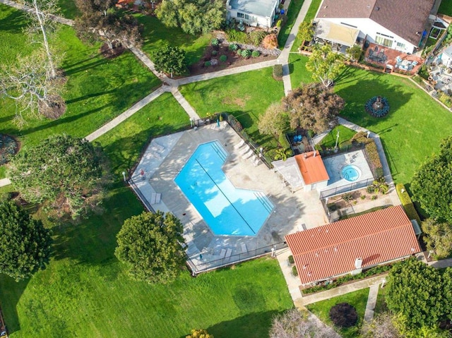 6767 Camino Del Prado, Carlsbad, CA 92011 - bird's eye view of a pool area