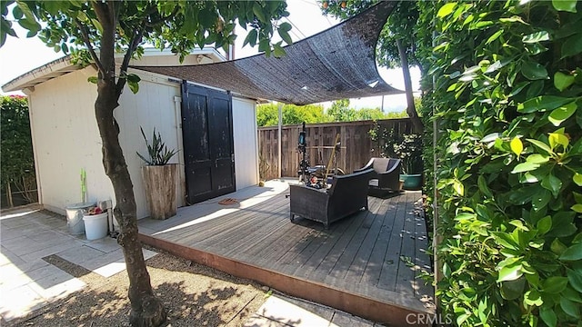 143 Warren Ave, Santa Paula, CA 93060 - view of wooden deck